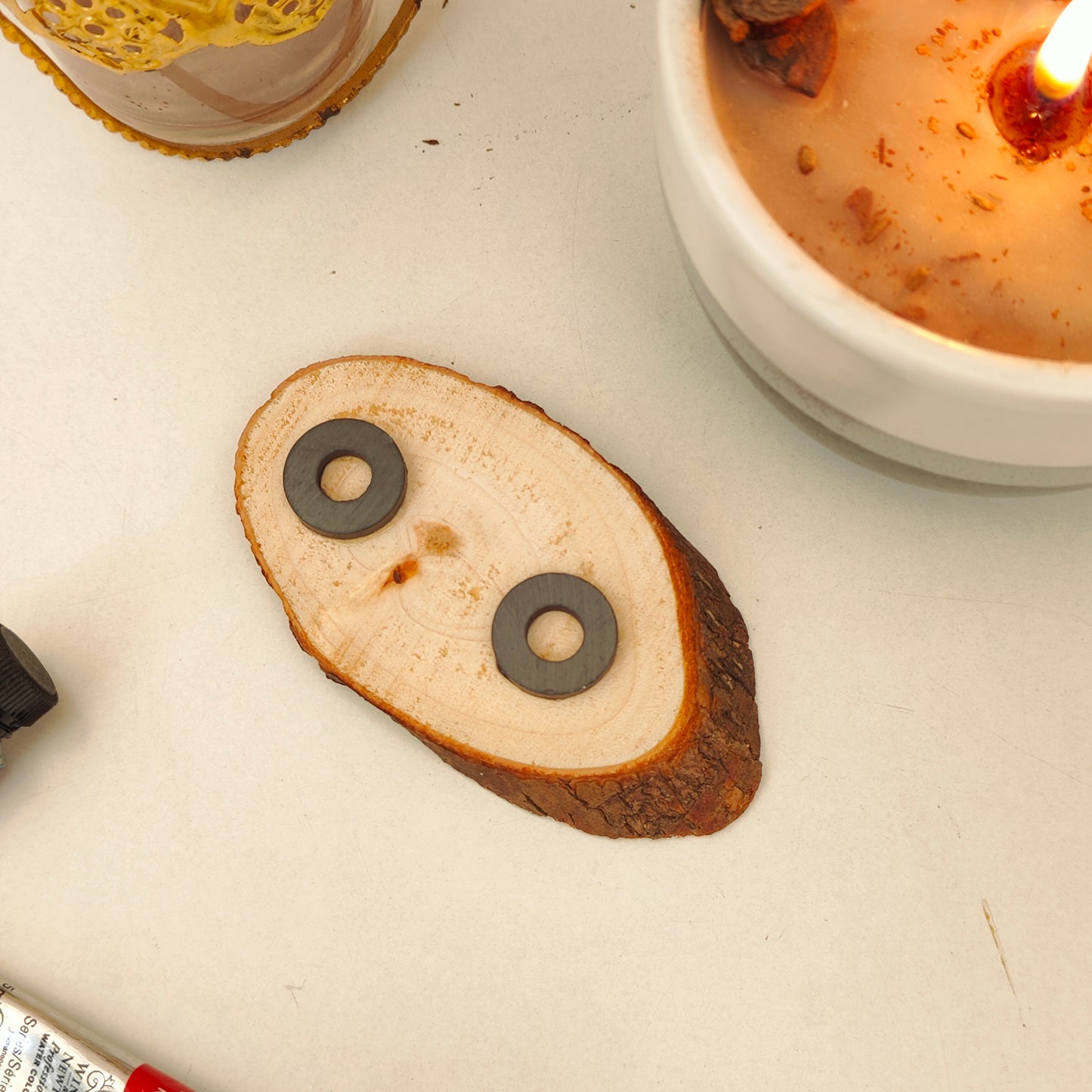 Barn handmade magnet | Wood