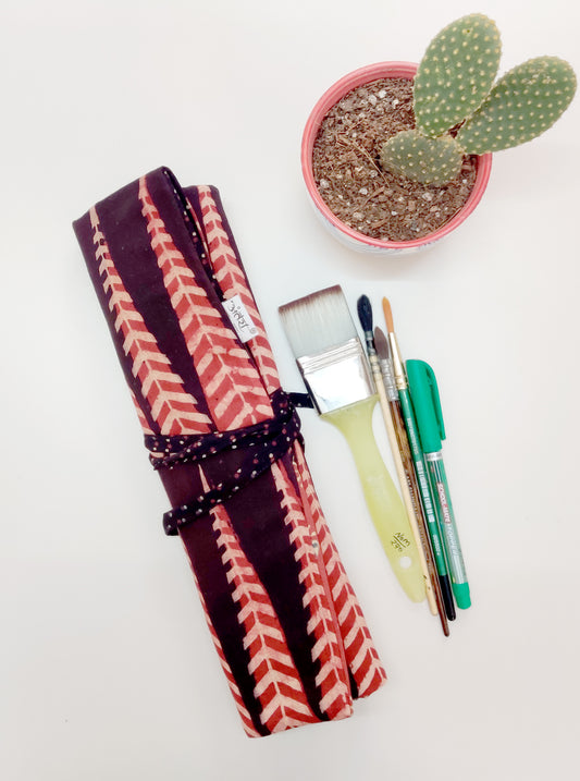 Brush roll up case | Turn into a A5 Notebook folder | Tie around waist when painting