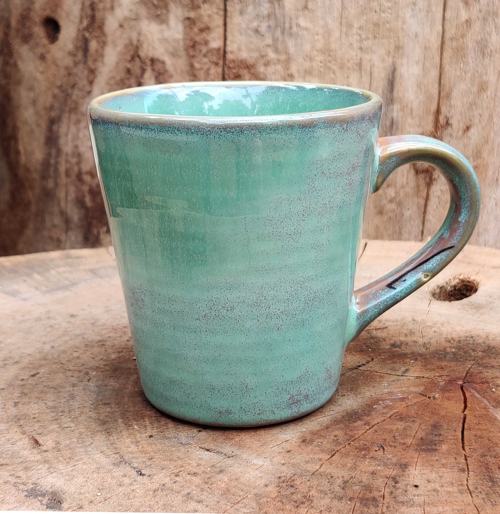 Stoneware porcelain mug for gifting